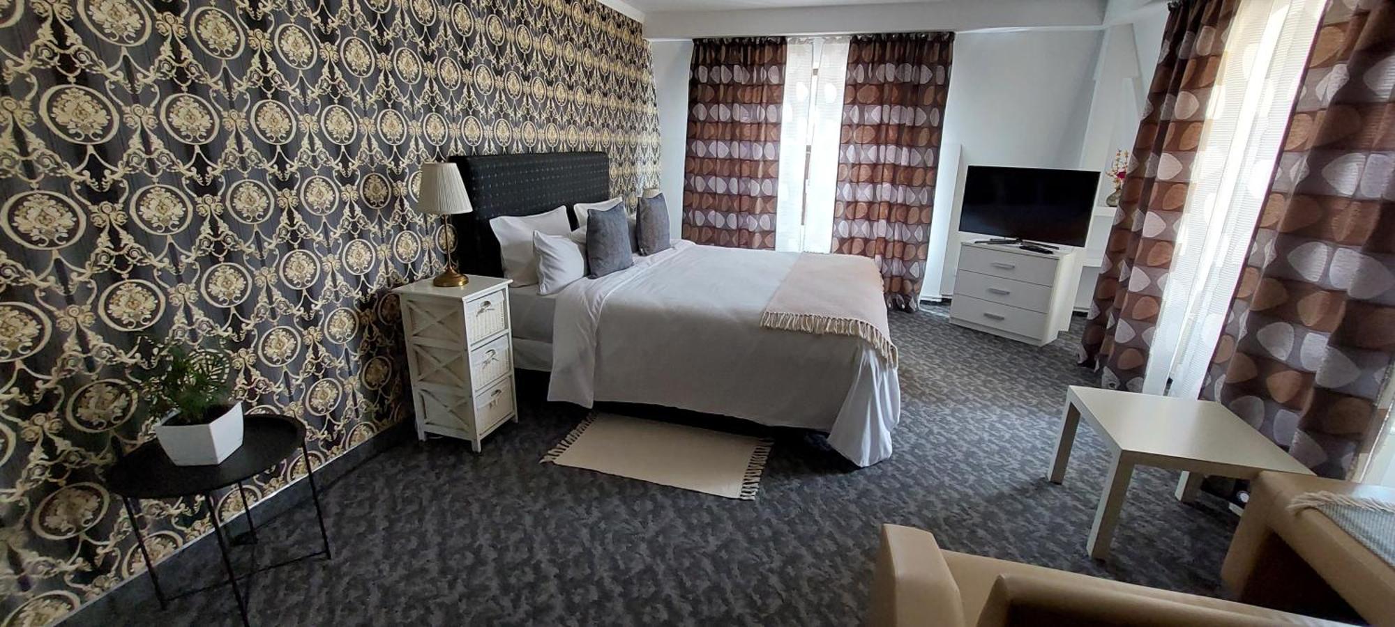Harmony House Hotel Târgu Jiu Eksteriør billede